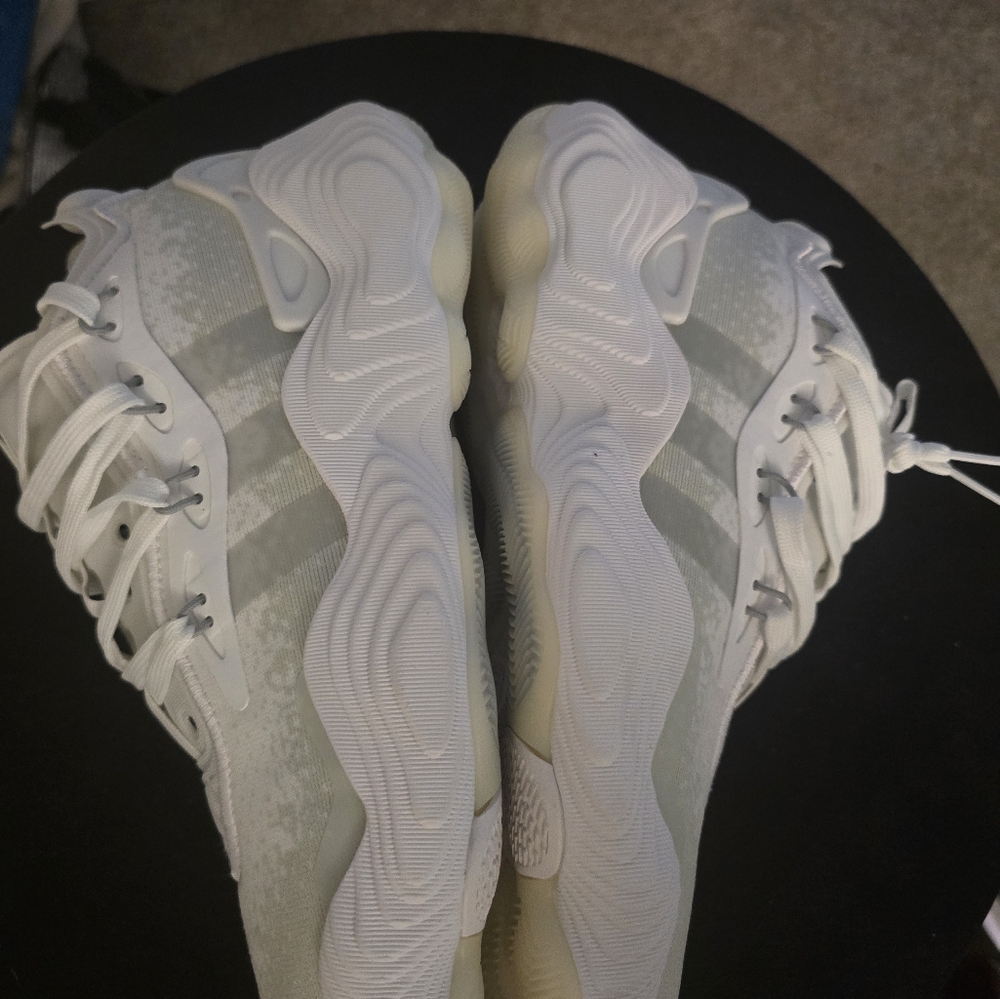 ADIDAS TRAE YOUNG GREEN 3 Mens 10 Like New